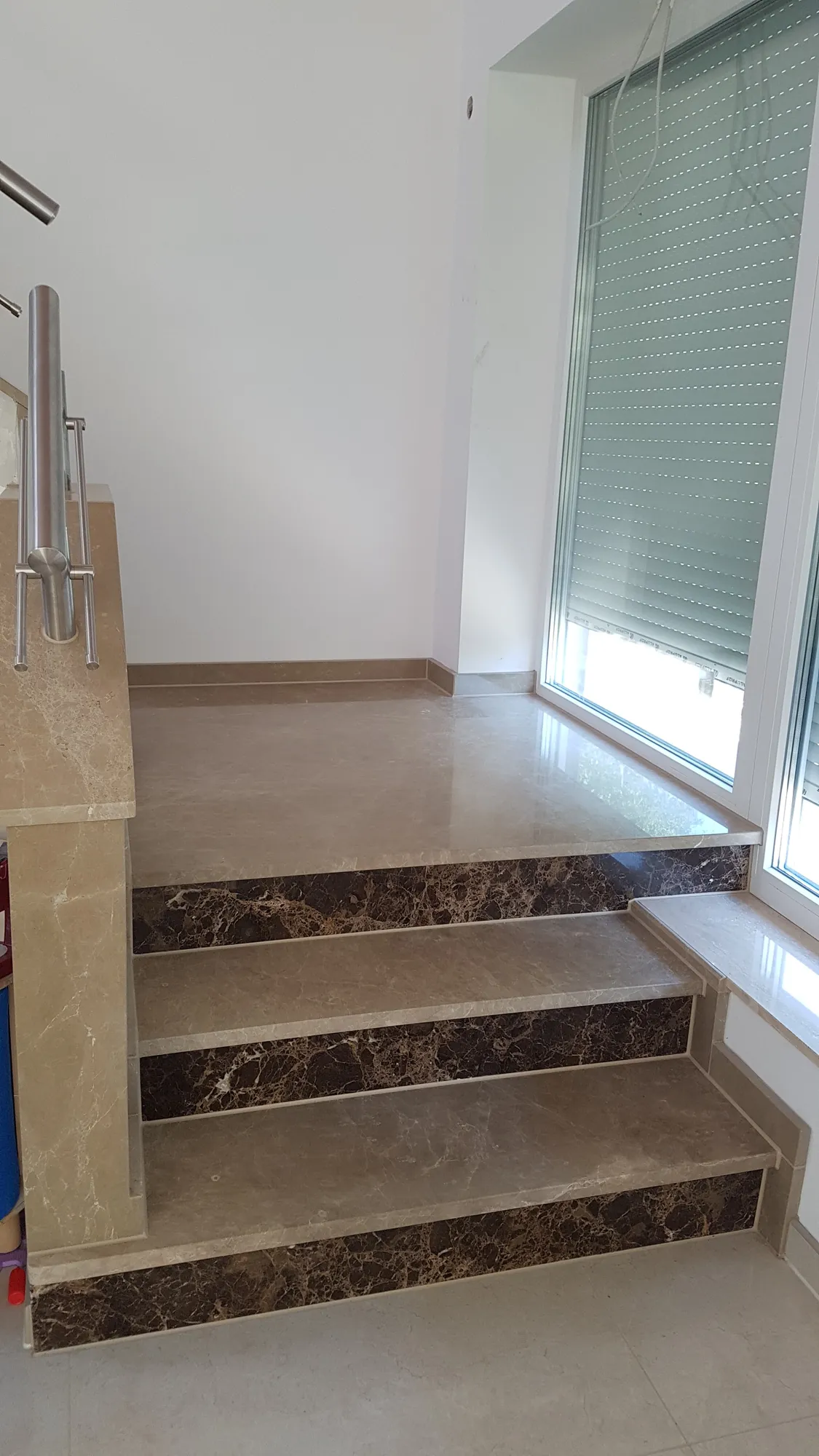 Emperador Marmor Treppenanlage aus Marmor, Stuttgart – Detailansicht 3 | Grama Natursteine