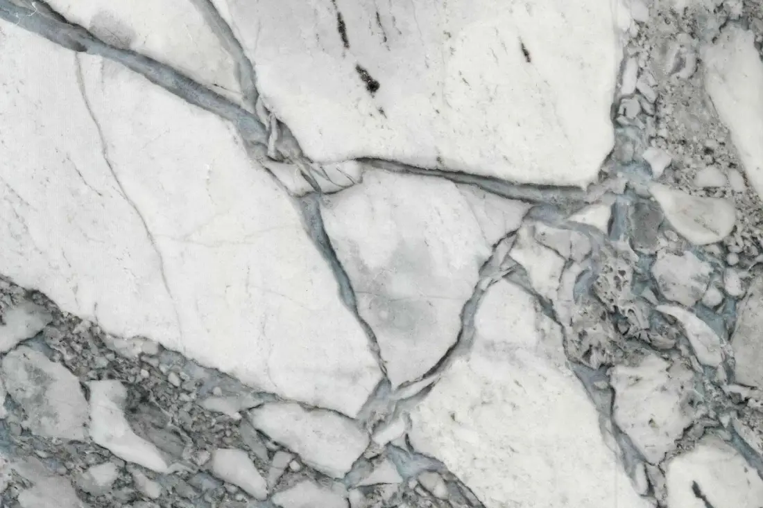 Super White "Extra" – Naturstein in Nahaufnahme, Grama Natursteine