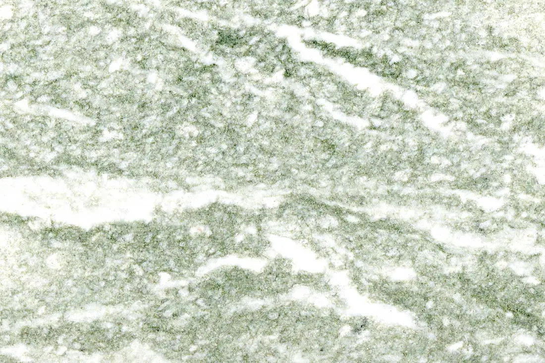 Verde Spluga – Naturstein in Nahaufnahme, Grama Natursteine